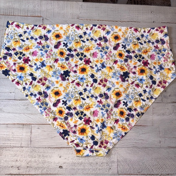 Old Navy Floral Print Swim Bottom High Waist Bikini Bottom Plus Size 4X - Picture 13 of 15